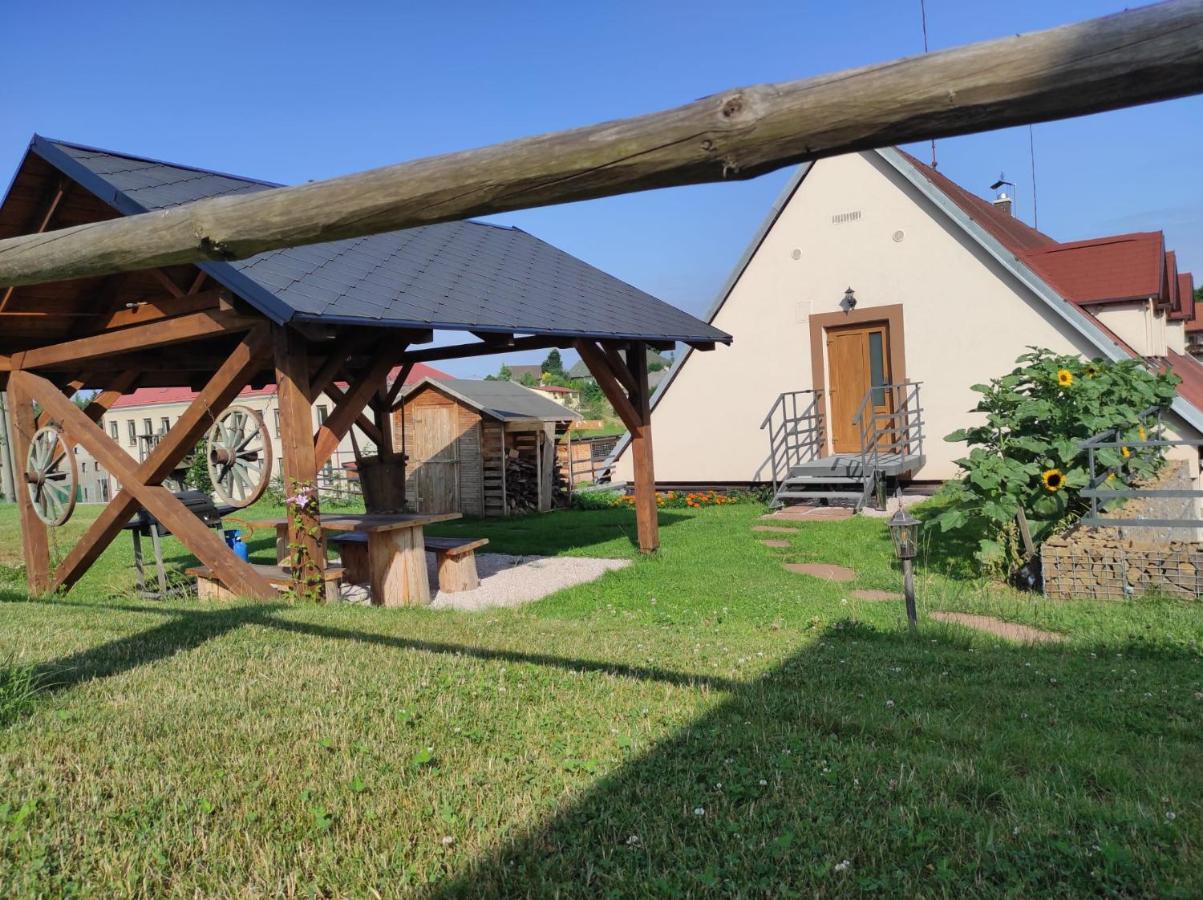 Apartman Na Statku Червены-Костелец Экстерьер фото