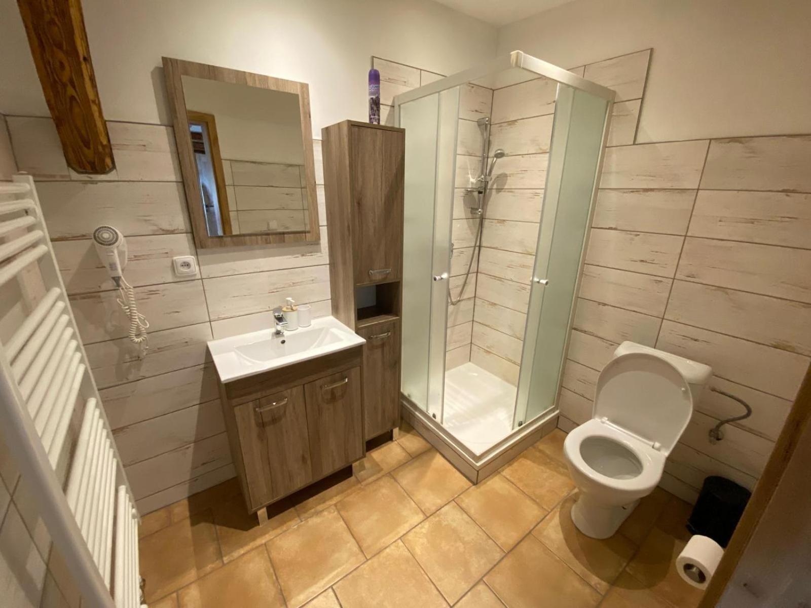 Apartman Na Statku Червены-Костелец Экстерьер фото