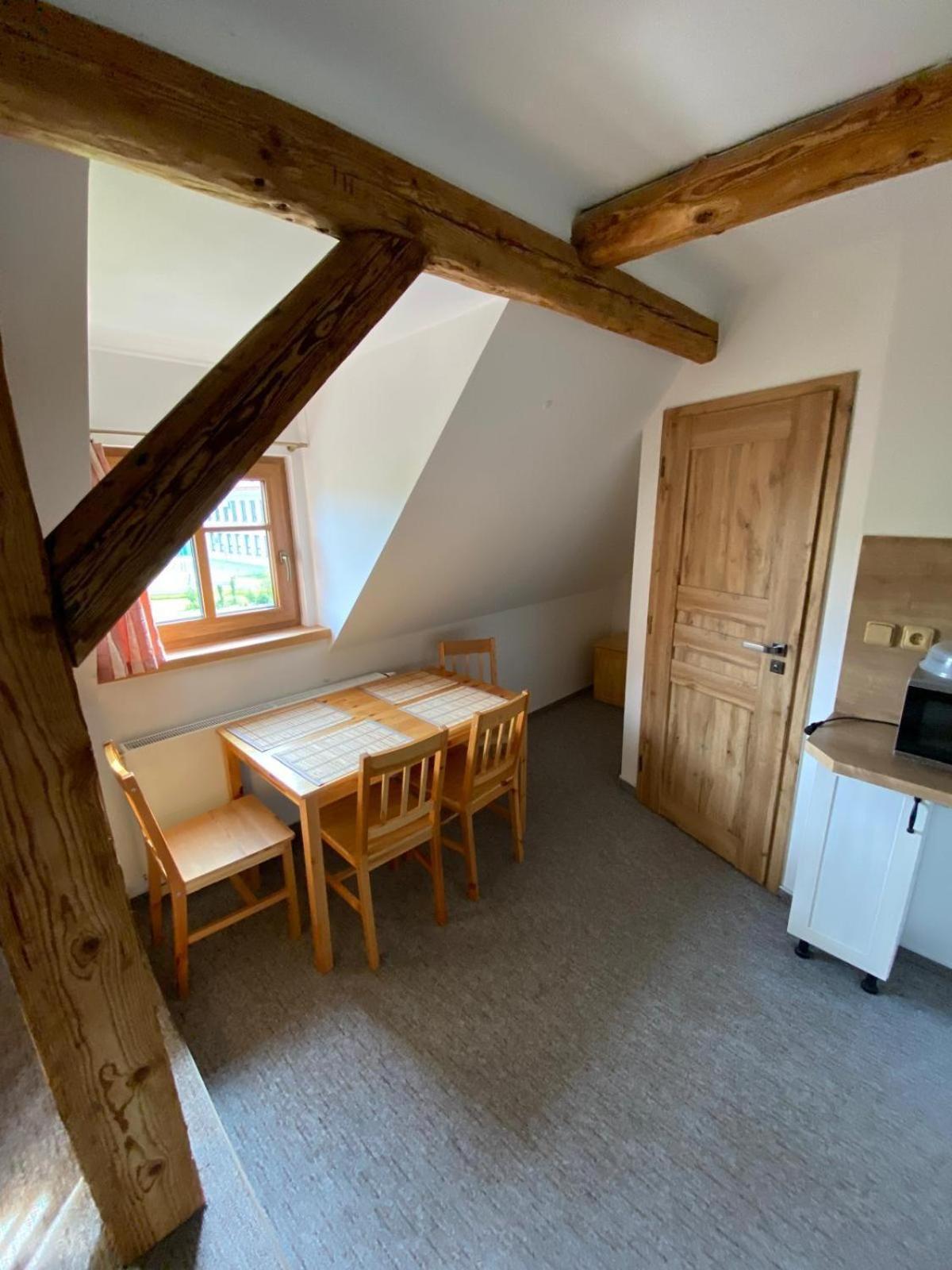 Apartman Na Statku Червены-Костелец Экстерьер фото